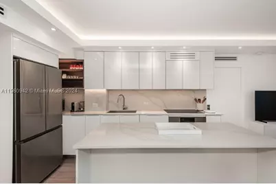 2301 Collins #837, Miami Beach, FL 33139 - Photo 7