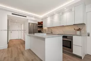 2301 Collins, Miami Beach, FL 33139 - Photo 9