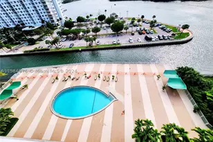 400 Kings Point, Sunny Isles Beach, FL 33160 - Photo 7