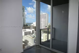 151 SE 1, Miami, FL 33131 - Photo 3
