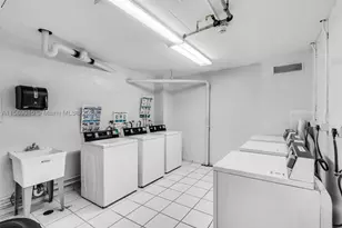 2301 Collins, Miami Beach, FL 33139 - Photo 39