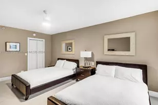 2301 Collins, Miami Beach, FL 33139 - Photo 19