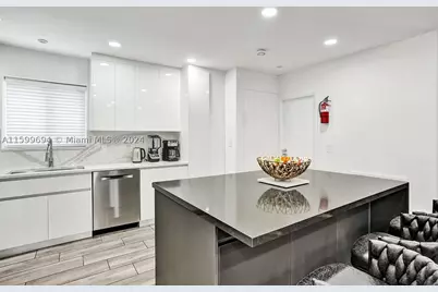 1206 Lincoln, Hollywood, FL 33019 - Photo 13