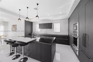 [Address not provided], Hallandale Beach, FL 33009 - Photo 15