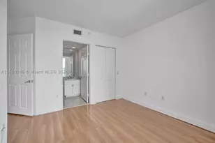 3370 Hidden Bay, Aventura, FL 33180 - Photo 29