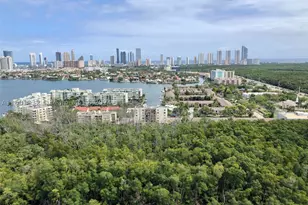 16385 Biscayne, North Miami Beach, FL 33160 - Photo 23