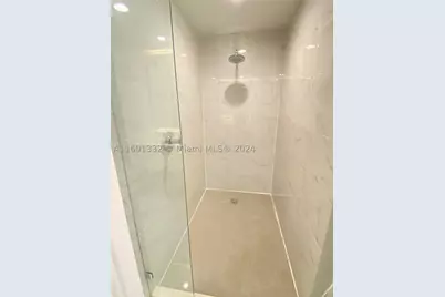 16385 Biscayne #2421, North Miami Beach, FL 33160 - Photo 19