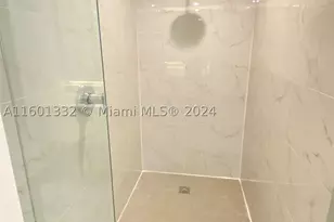 16385 Biscayne, North Miami Beach, FL 33160 - Photo 19