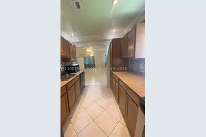 1739 SW 28th, Fort Lauderdale, FL 33312 - Photo 7