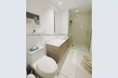 121 NE 34th #1409, Miami, FL 33137 - Photo 9