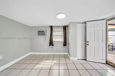 875 E 29th, Hialeah, FL 33013 - Photo 23
