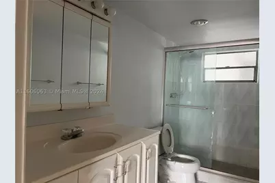 4000 NE 170th #604, North Miami Beach, FL 33160 - Photo 17
