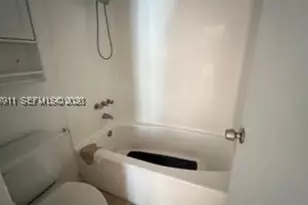2350 NE 135th, North Miami, FL 33181 - Photo 15