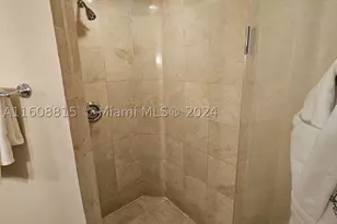 18001 Collins, Sunny Isles Beach, FL 33160 - Photo 11