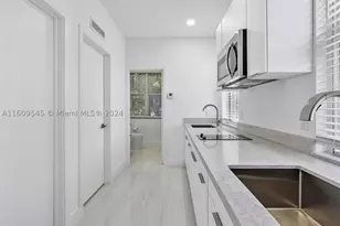 21301 NE 38th, Aventura, FL 33180 - Photo 39