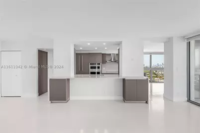 2655 Collins #2302, Miami Beach, FL 33140 - Photo 21