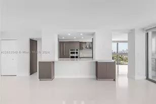 2655 Collins, Miami Beach, FL 33140 - Photo 21