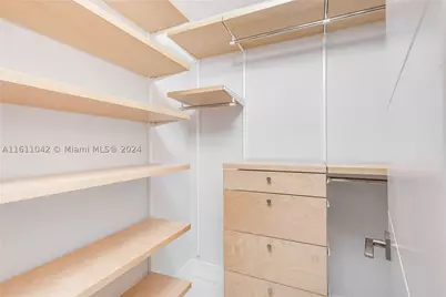 2655 Collins #2302, Miami Beach, FL 33140 - Photo 31