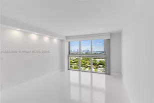 2655 Collins, Miami Beach, FL 33140 - Photo 33