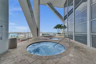 888 Biscayne, Miami, FL 33132 - Photo 23