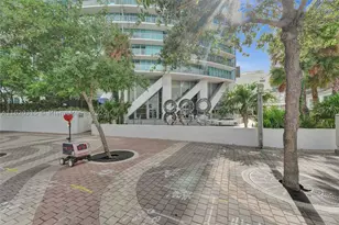 888 Biscayne, Miami, FL 33132 - Photo 31