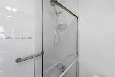 100 Lincoln #820, Miami Beach, FL 33139 - Photo 11