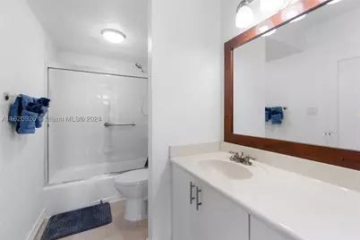 100 Lincoln #820, Miami Beach, FL 33139 - Photo 9