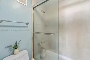 100 Lincoln, Miami Beach, FL 33139 - Photo 17