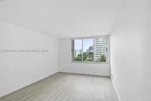1200 W, Miami Beach, FL 33139 - Photo 11