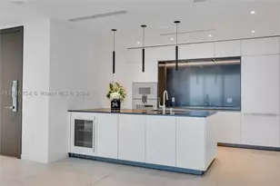 300 Biscayne Blvd, Miami, FL 33131 - Photo 11