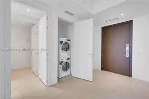 300 Biscayne Blvd, Miami, FL 33131 - Photo 23