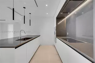 300 Biscayne Blvd, Miami, FL 33131 - Photo 27