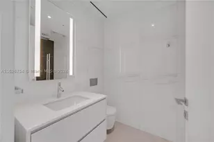300 Biscayne Blvd, Miami, FL 33131 - Photo 21