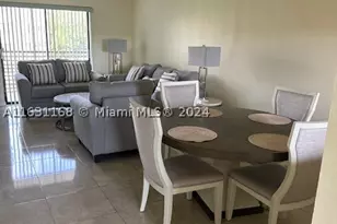 10101 Sunrise Lakes, Sunrise, FL 33322 - Photo 5