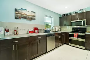 216 SW 6th, Hallandale Beach, FL 33009 - Photo 3