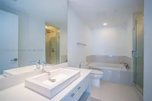 55 SW 9th, Miami, FL 33130 - Photo 11