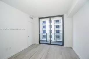 55 SW 9th, Miami, FL 33130 - Photo 13