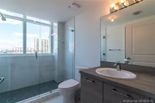 400 Sunny Isles, Sunny Isles Beach, FL 33160 - Photo 11