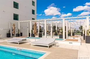 400 Sunny Isles, Sunny Isles Beach, FL 33160 - Photo 21