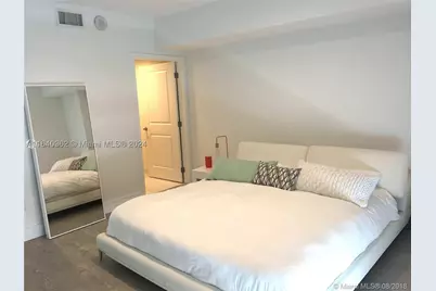 400 Sunny Isles #1019, Sunny Isles Beach, FL 33160 - Photo 7