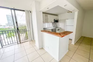 17021 N Bay, Sunny Isles Beach, FL 33160 - Photo 3