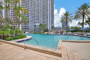 21200 Point, Aventura, FL 33180 - Photo 63