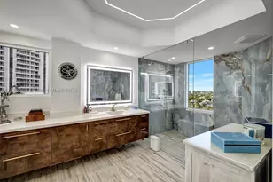 21200 Point, Aventura, FL 33180 - Photo 39