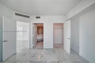 55 SE 6th, Miami, FL 33131 - Photo 5