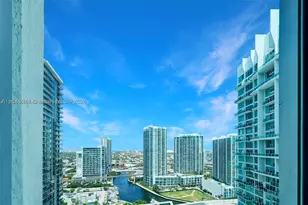 55 SE 6th, Miami, FL 33131 - Photo 3