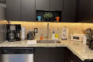 5151 Collins, Miami Beach, FL 33140 - Photo 5