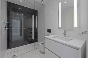 300 Biscayne Blvd, Miami, FL 33131 - Photo 41