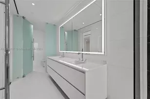 300 Biscayne Blvd, Miami, FL 33131 - Photo 27