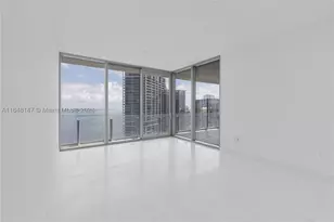 300 Biscayne Blvd, Miami, FL 33131 - Photo 23