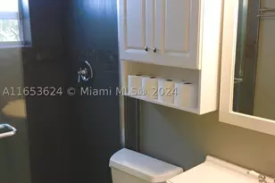 1228 Pennsylvania, Miami Beach, FL 33139 - Photo 9
